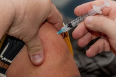 Miasto zafunduje szczepienia dla ponad 3 tysięcy mieszkańców Chojnowa? Zdecydują o tym radni