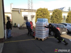 600 butelek wody dotarło do Pogotowia Ratunkowego w Chojnowie