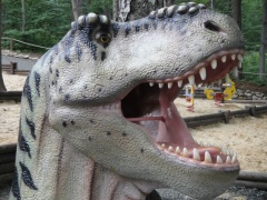 Dinopark w Szklarskiej Porębie - nawet zimą nie zabraknie atrakcji. 