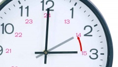 W weekend cofamy zegarki – zmiana czasu na zimowy!