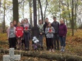 Uczniowie SP Budziwojów przywrócili pamieć o pochowanych na cmentarzu w Pątnowie