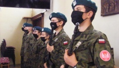 Odsłonięcie pomnika z udziałem Chojnowskiej Drużyny Strzeleckiej i marszałek Sejmu