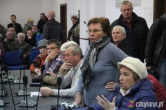 W Urzędzie Gminy trwa protest właścicieli domków letniskowych